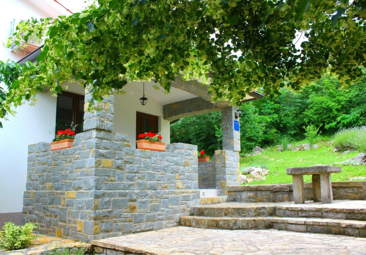 Holiday Home Deni Roč Exterior foto
